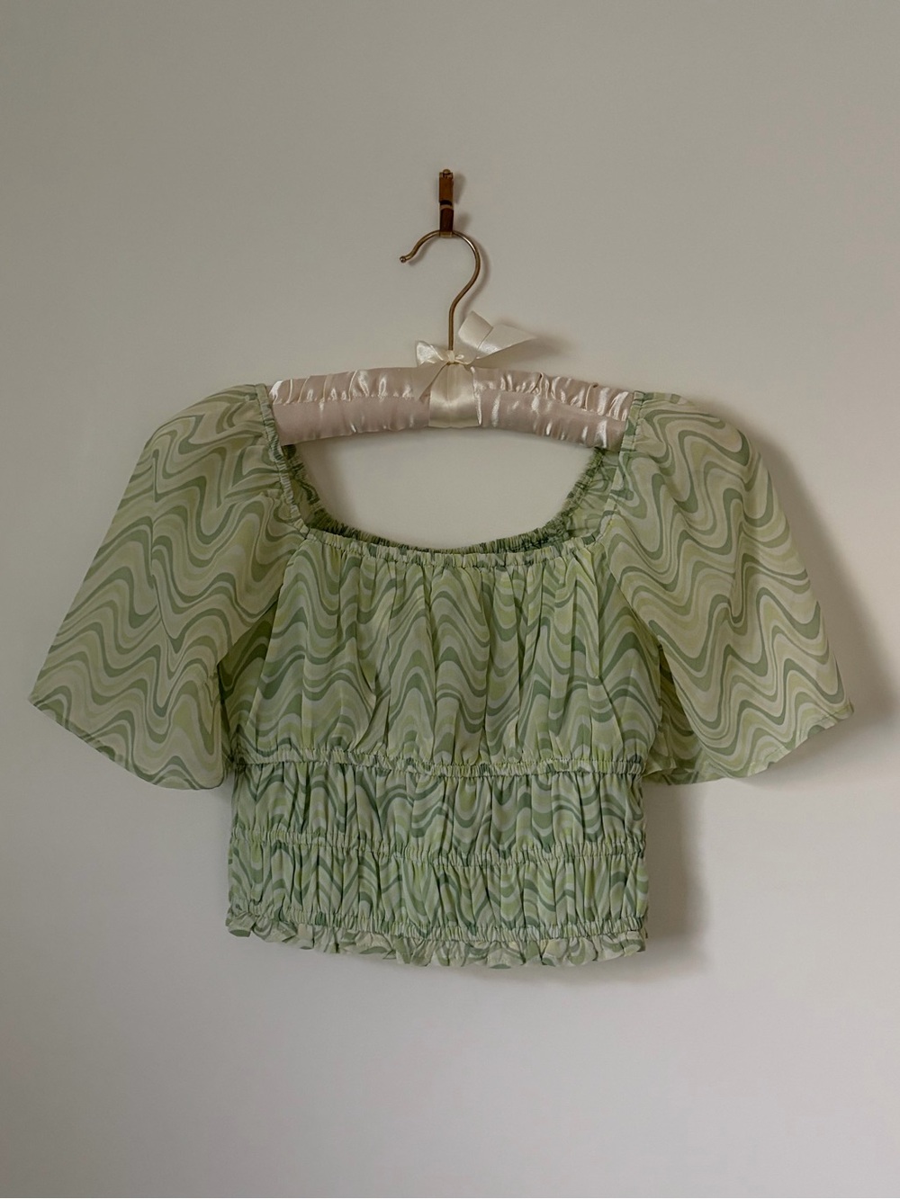 Hollister Green Wave-Print Smocked Crop Top